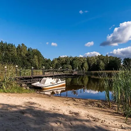 Dolidkowo Camp ファームステイ Gwieździn
