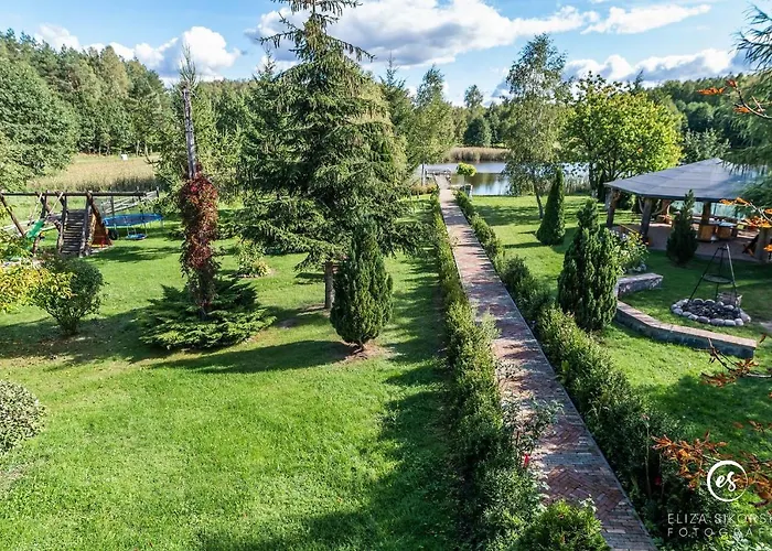 Dolidkowo Camp مزرعة للإقامة Gwiezdzin