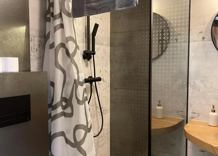 Dolidkowo Camp مزرعة للإقامة Gwiezdzin