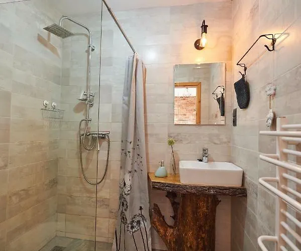 مزرعة للإقامة Dolidkowo Camp *